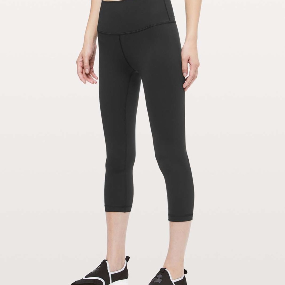 Lululemon Wunder Under crop in full on luxtreme * 21